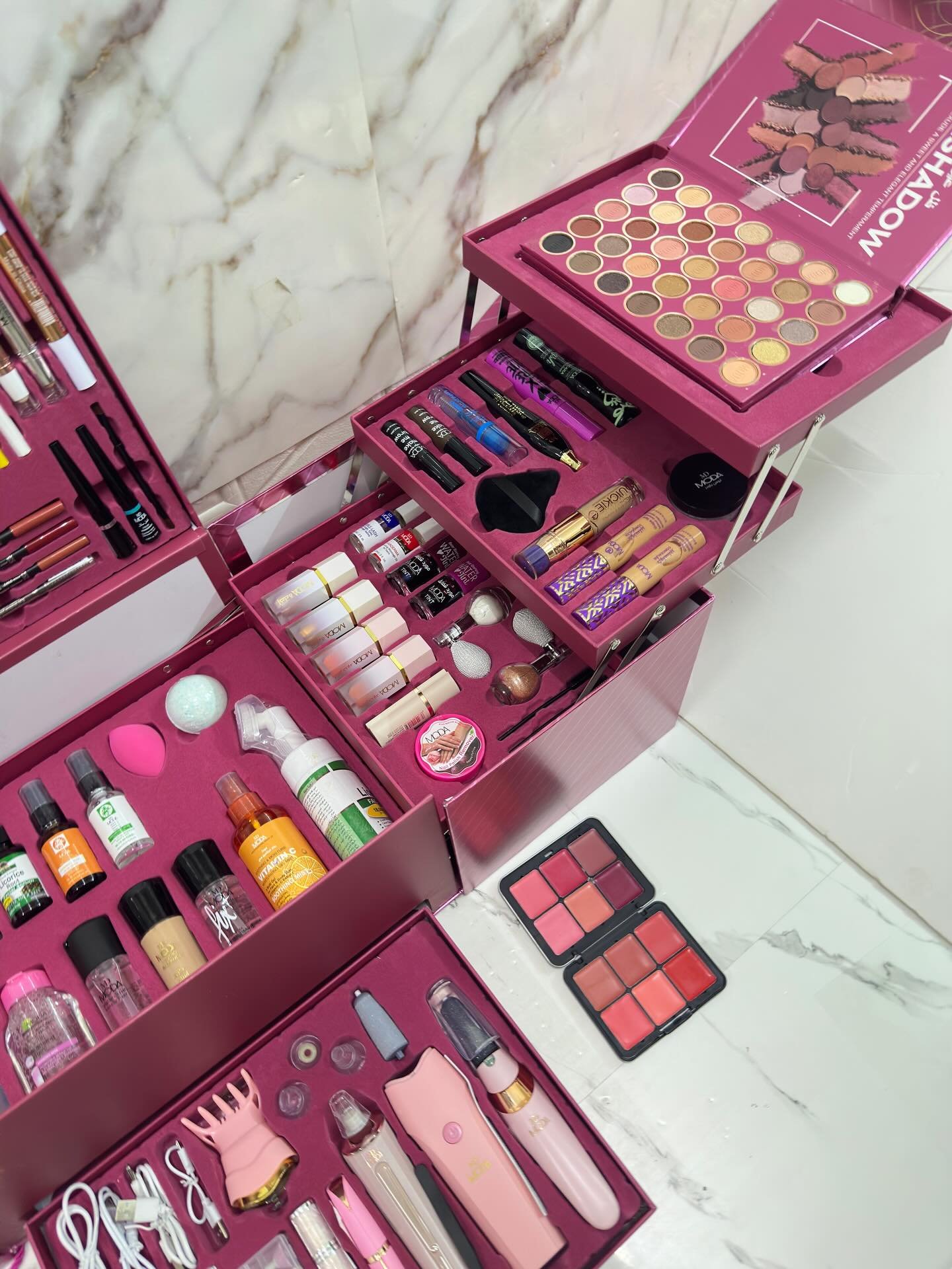 Ultimate Deluxe Bridal Vanity Makeup Trunk Set image 4
